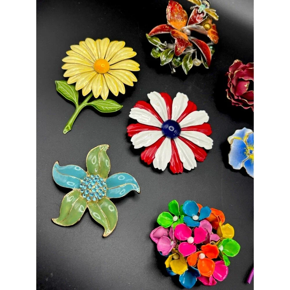 VTG 8 LARGE Flower Power Enamel Metal Brooch Pin Lot Retro 60s 70s( 1.75”-4”)